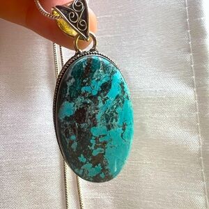 Turquoise pendant NWOT